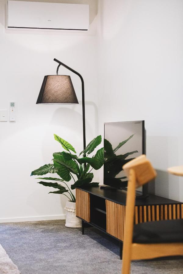 1 Bed Central City Deluxe W/Carpark Κράισττσερτς Εξωτερικό φωτογραφία